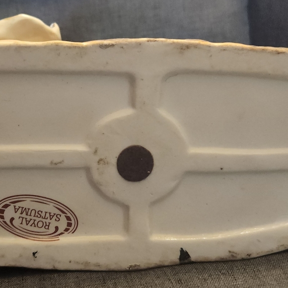 Satsuma elephants - Picture 3 of 4